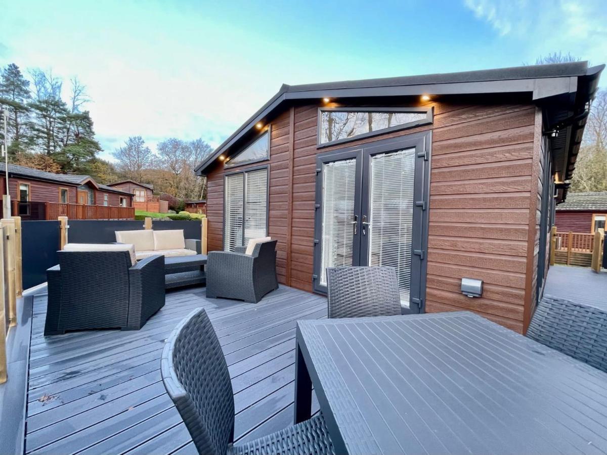 Thirlmere 4 Luxury Lodge At White Cross Bay Windermere Exterior photo